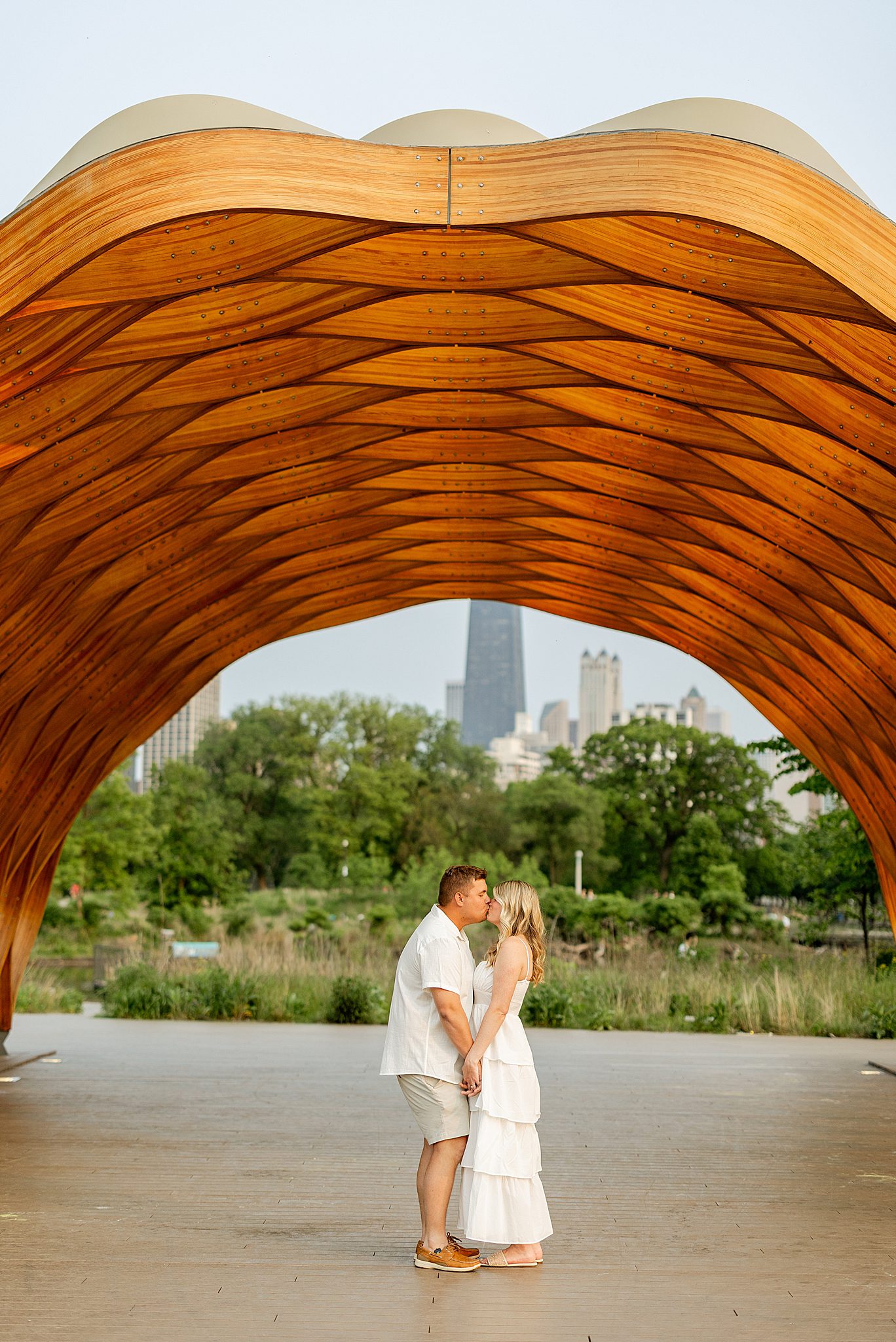Lincoln Park & North Avenue Beach engagement photos with Chicagoland wedding photographer Jillian Photography.
