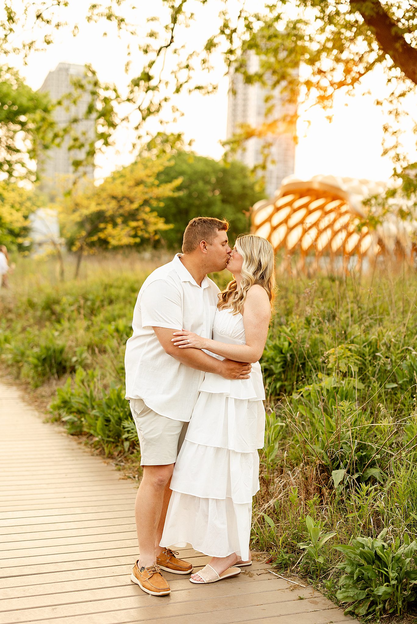 Lincoln Park & North Avenue Beach engagement photos with Chicagoland wedding photographer Jillian Photography.