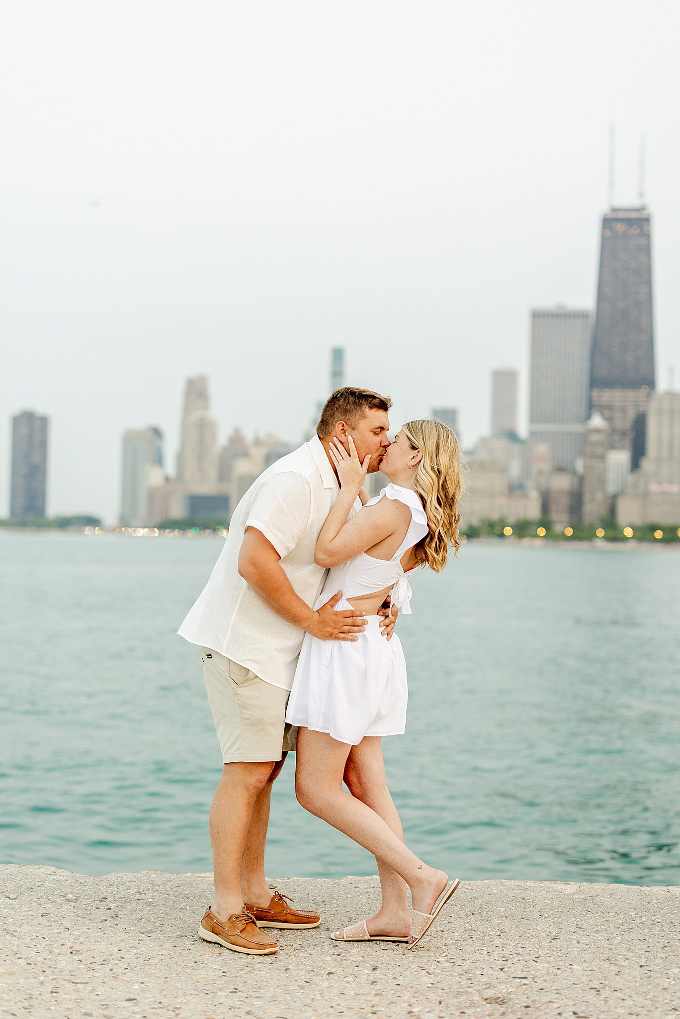 Lincoln Park & North Avenue Beach engagement photos with Chicagoland wedding photographer Jillian Photography.