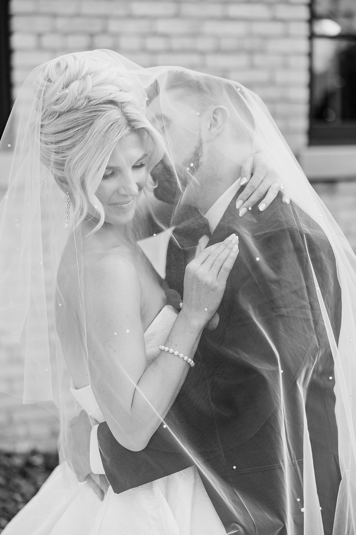 Summer The BRIX on the Fox wedding day in Carpentersville, Illinois with Chicagoland wedding photographer Jillian Photography.