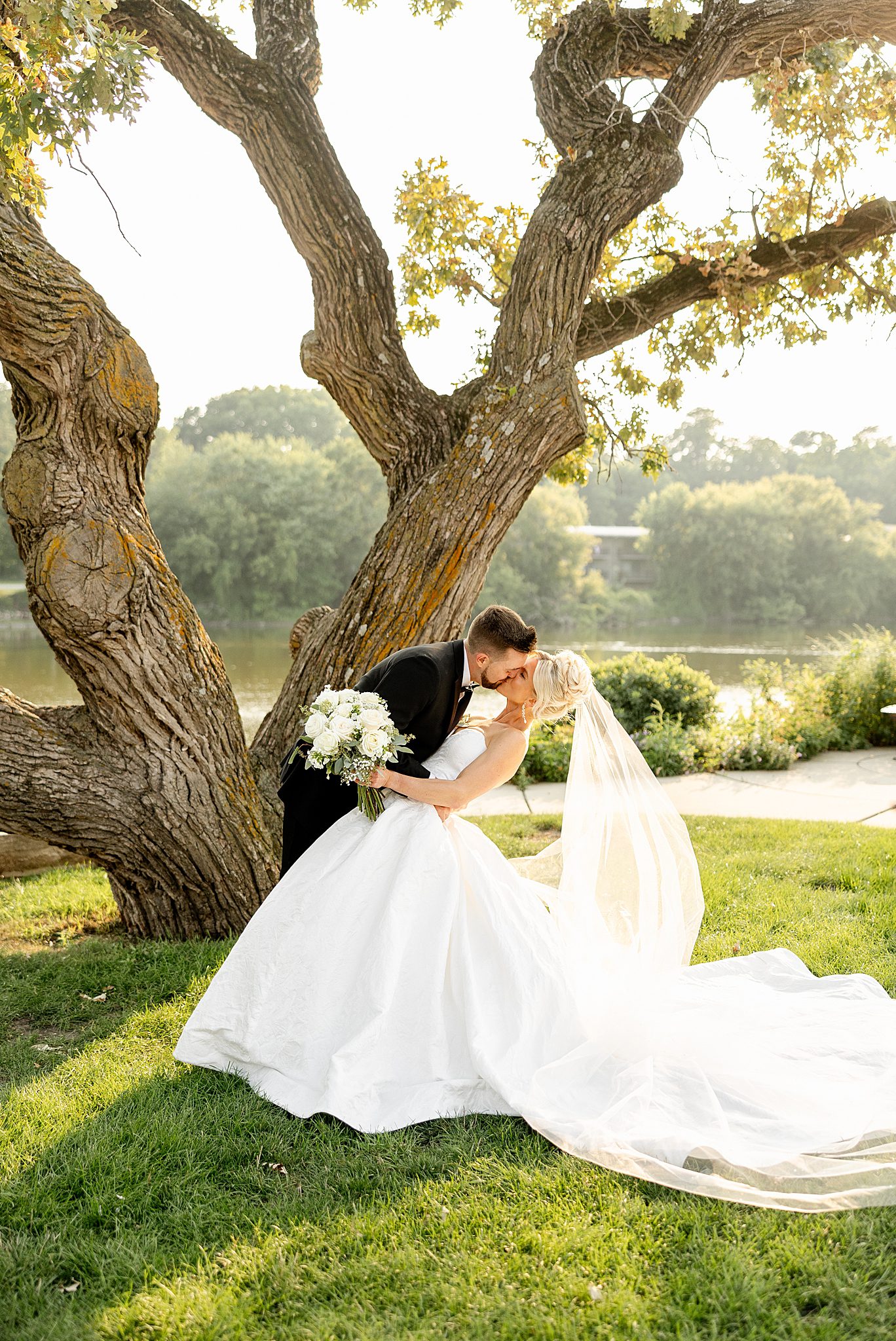 Summer The BRIX on the Fox wedding day in Carpentersville, Illinois with Chicagoland wedding photographer Jillian Photography.