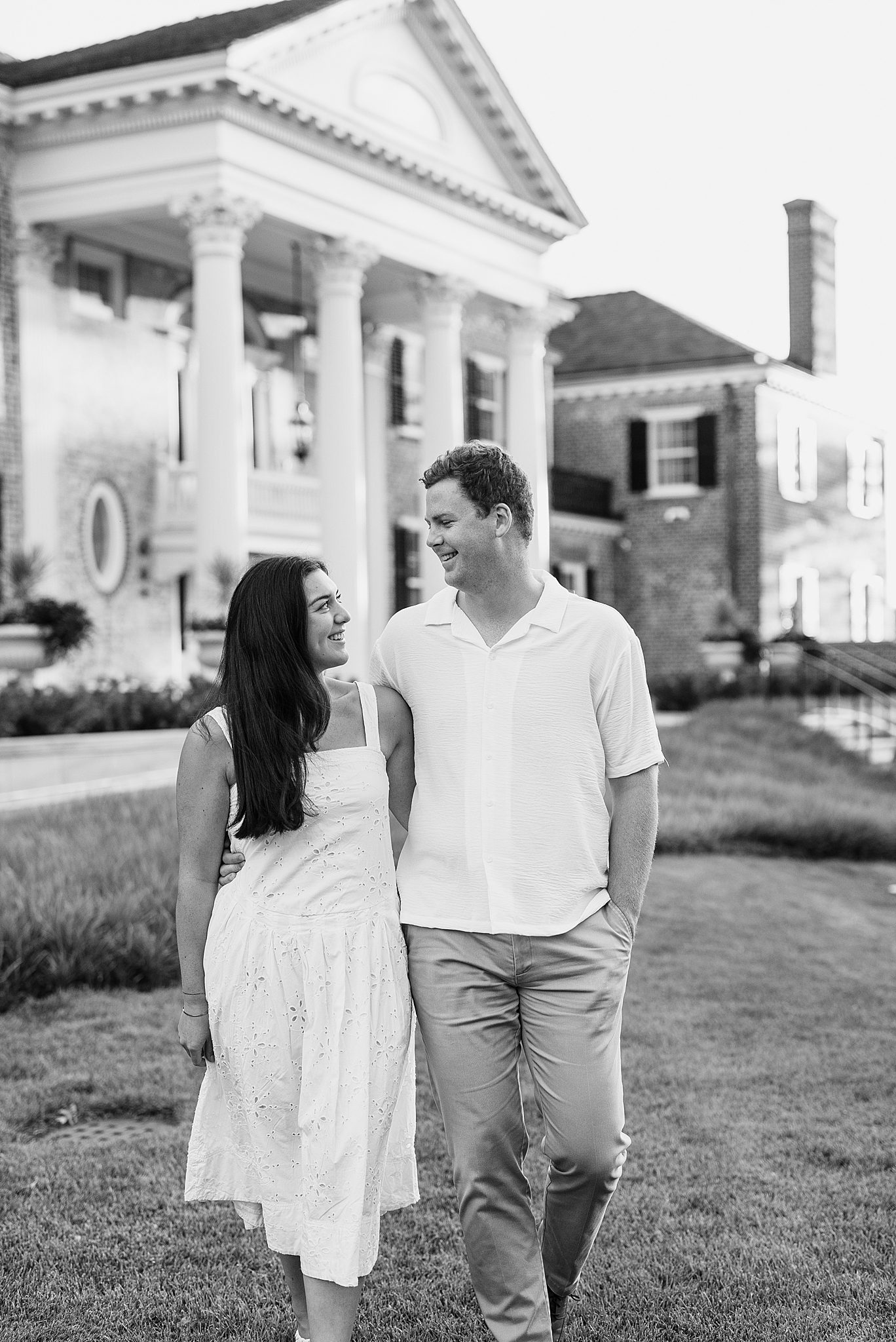 Cantigny Park engagement photos with Chicagoland engagement and wedding photographer Jillian Photography.