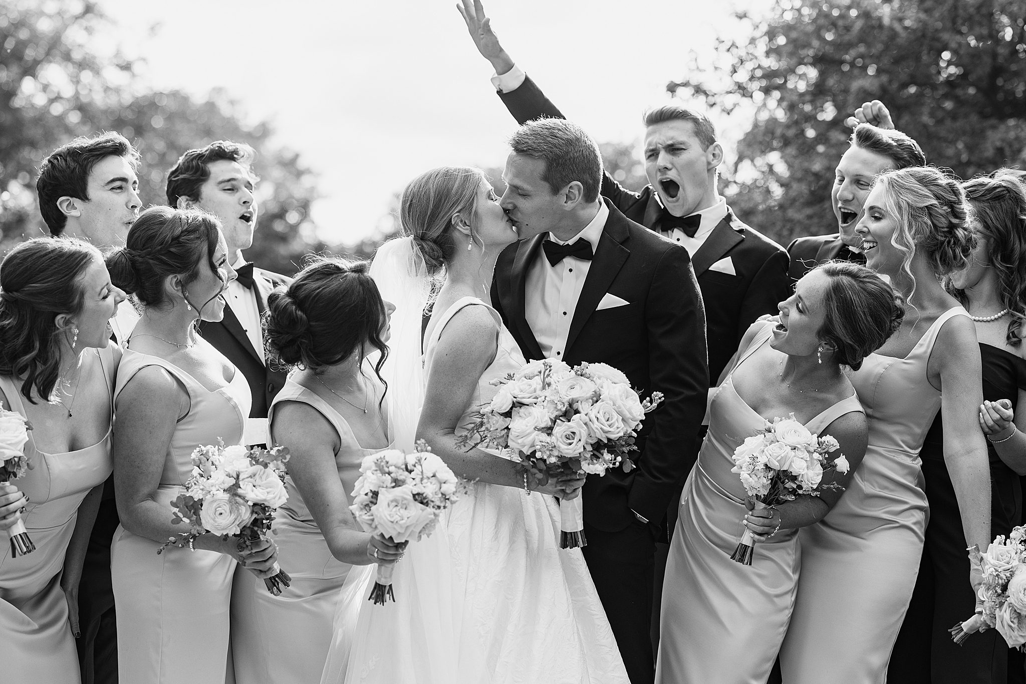 Oak Brook Hills Resort wedding day in Oak Brook, Illinois with Chicagoland wedding photographer Jillian Photography.