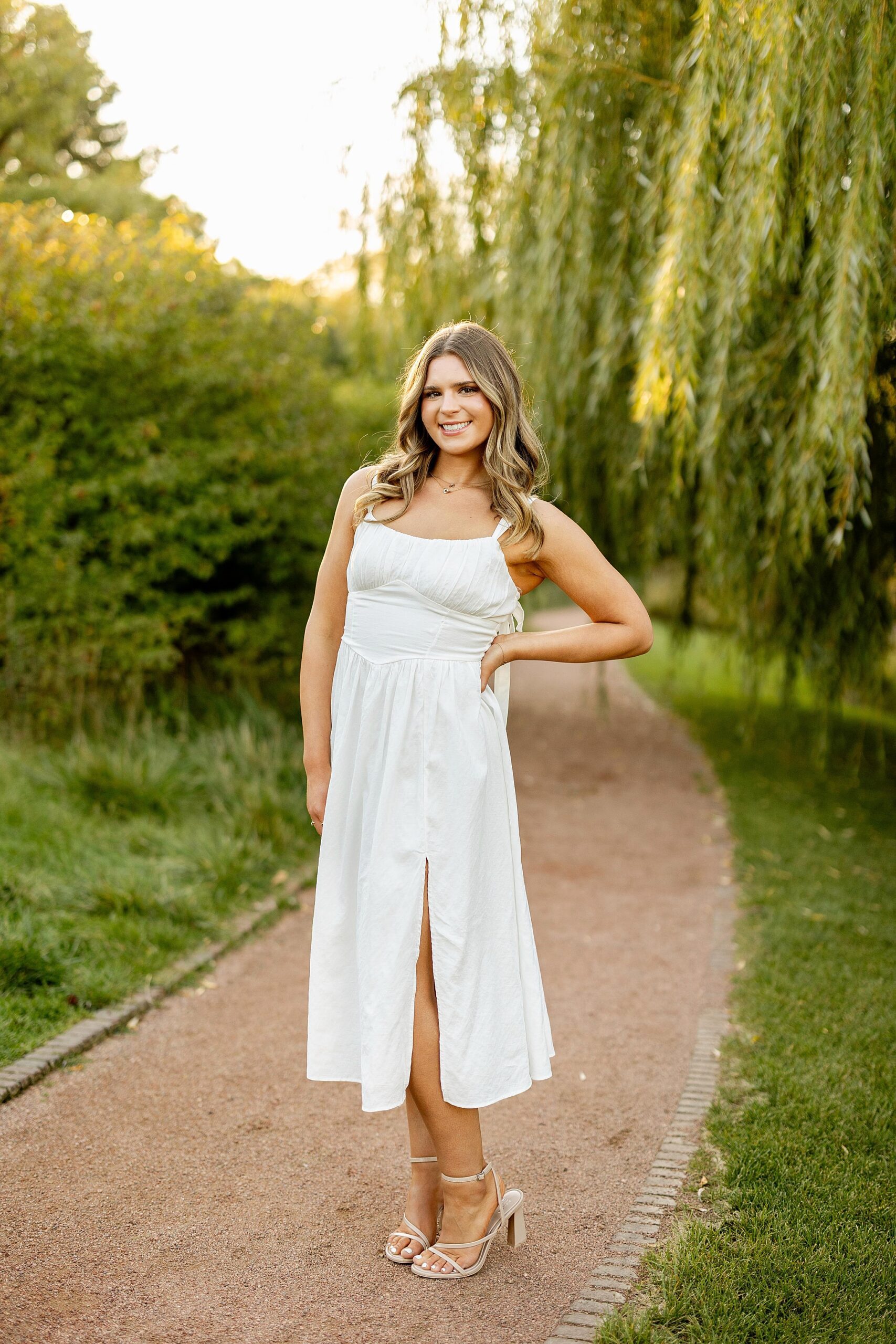 Inspiration for your Cantigny Park senior photos in Wheaton, Illinois with Chicagoland senior photographer Jillian Photography.