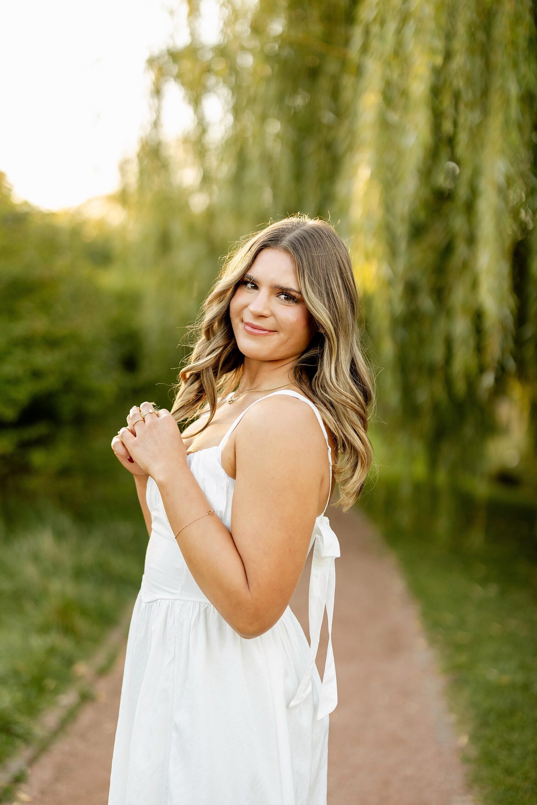 Inspiration for your Cantigny Park senior photos in Wheaton, Illinois with Chicagoland senior photographer Jillian Photography.