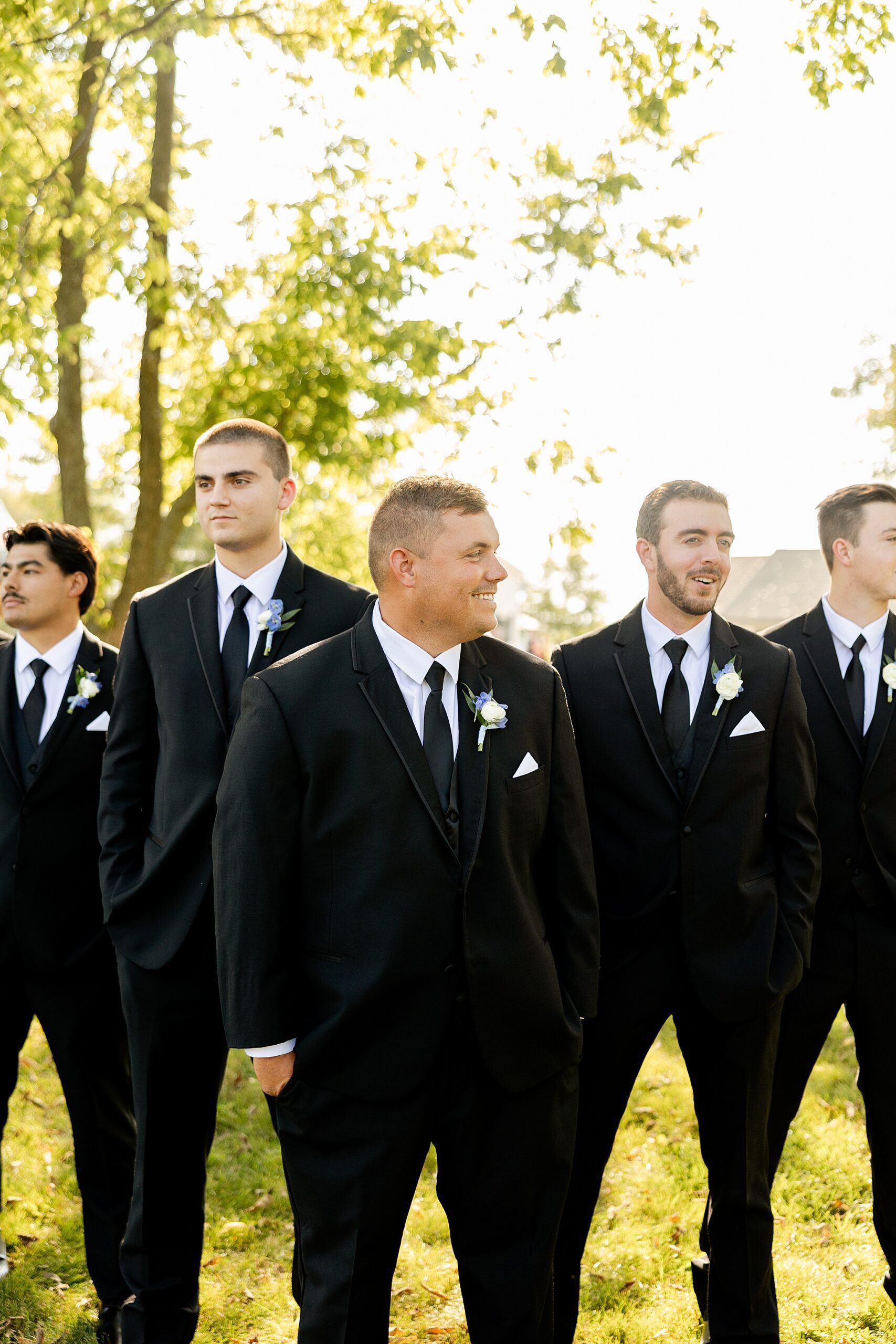 September Venue 5126 wedding day in Oswego, Illinois with Chicagoland wedding photographer Jillian Photography.