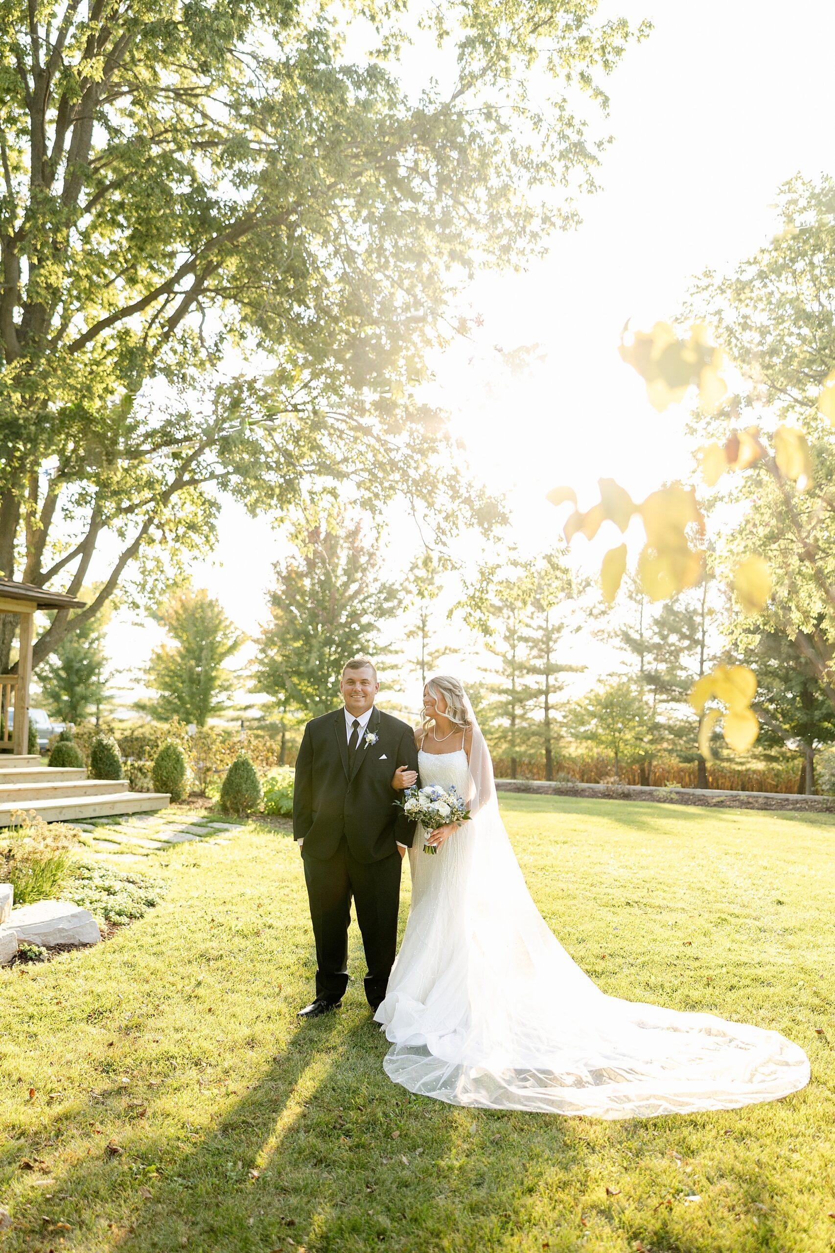 September Venue 5126 wedding day in Oswego, Illinois with Chicagoland wedding photographer Jillian Photography.