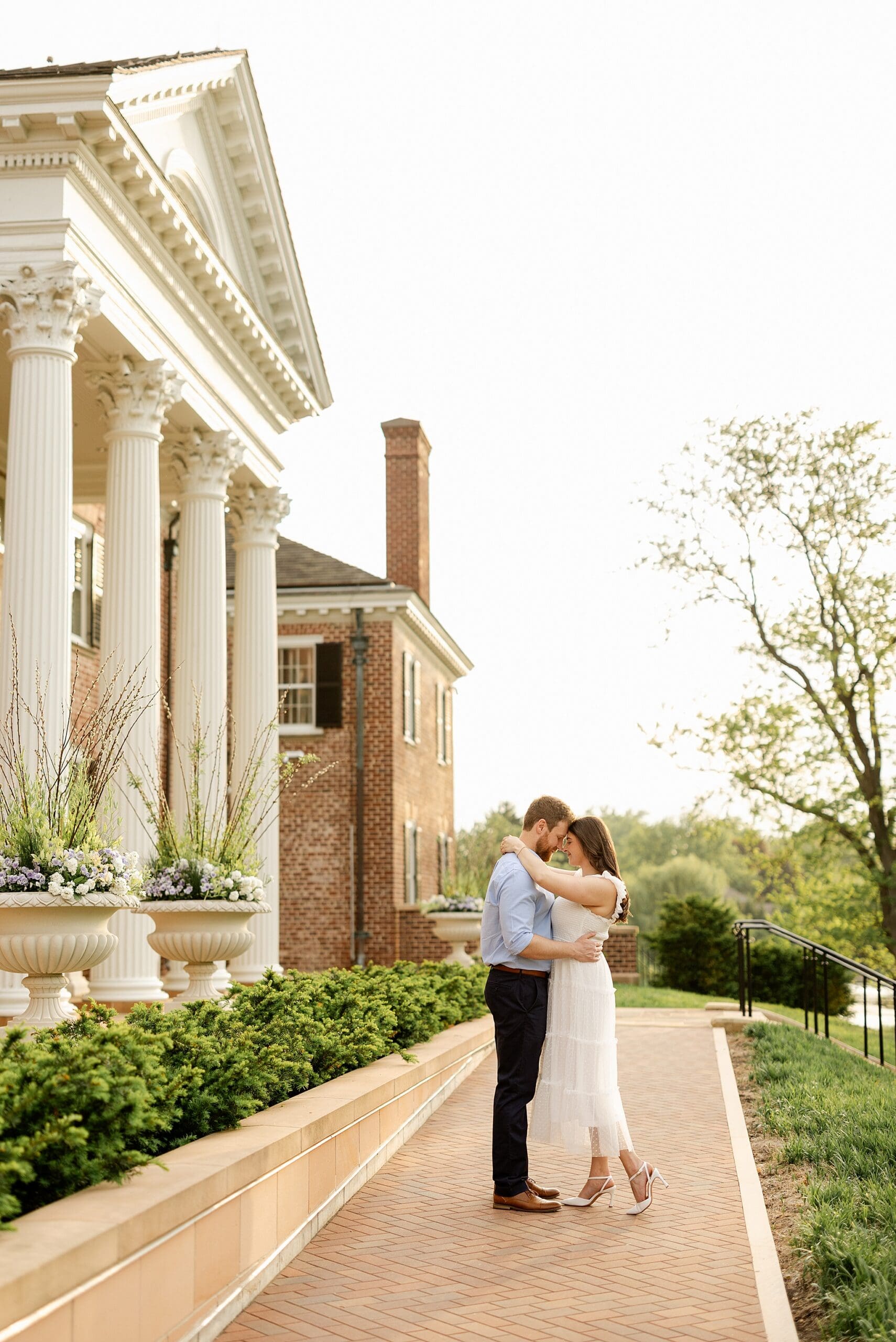 Featuring Luci & Joe's spring Cantigny Park engagement photos with Chicagoland engagement and wedding photographer Jillian Photography.