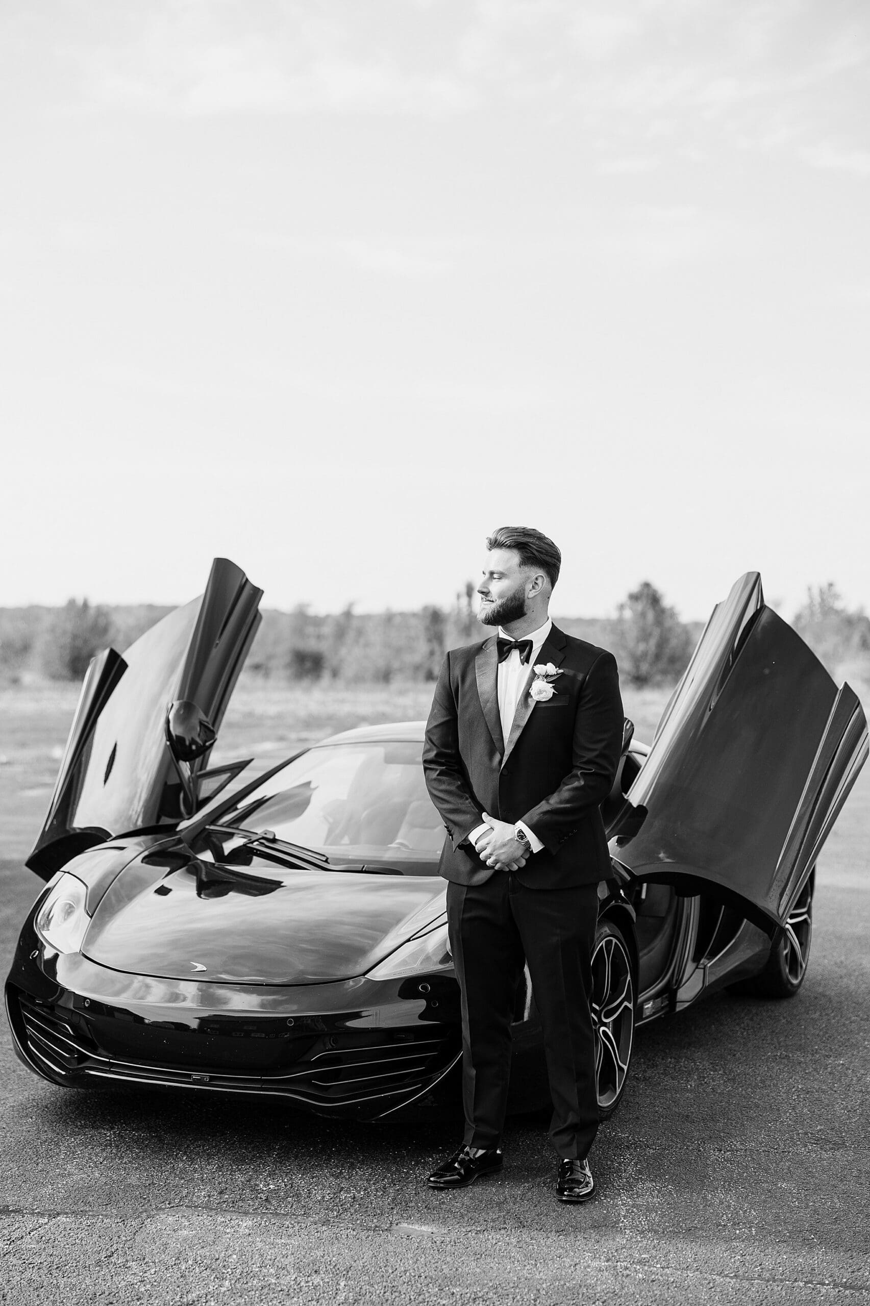 A look at Cam & Kyle's romantic wedding day at The James in Geneva photographed by Chicagoland wedding photographer Jillian Photography.