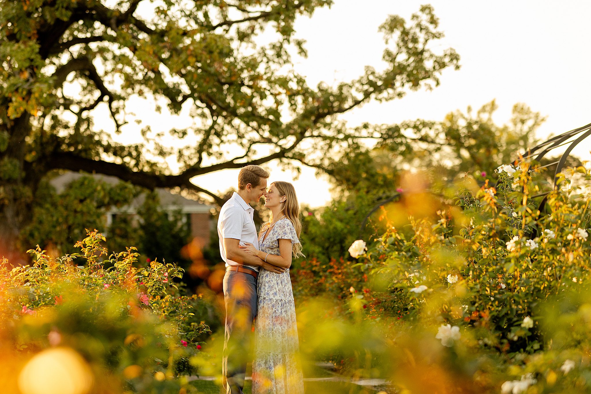 Kate & Brian's fall Cantigny engagement photos in Wheaton, Illinois with Chicagoland wedding photographer Jillian Photography.