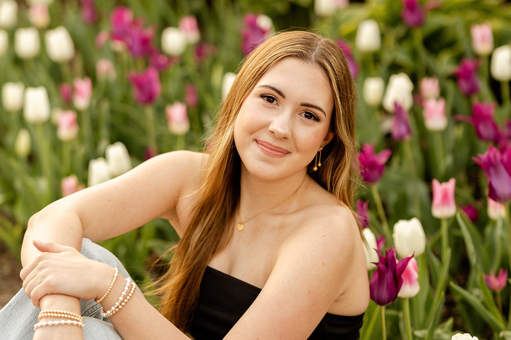 Spring downtown Naperville senior photos in Naperville, Illinois with Chicagoland senior photographer Jillian Photography.